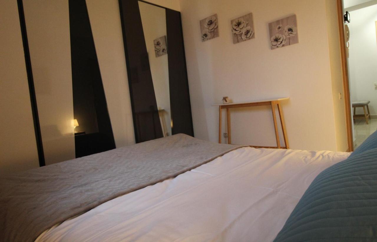 Lovely 2-Bedroom Apartment Athen Eksteriør billede